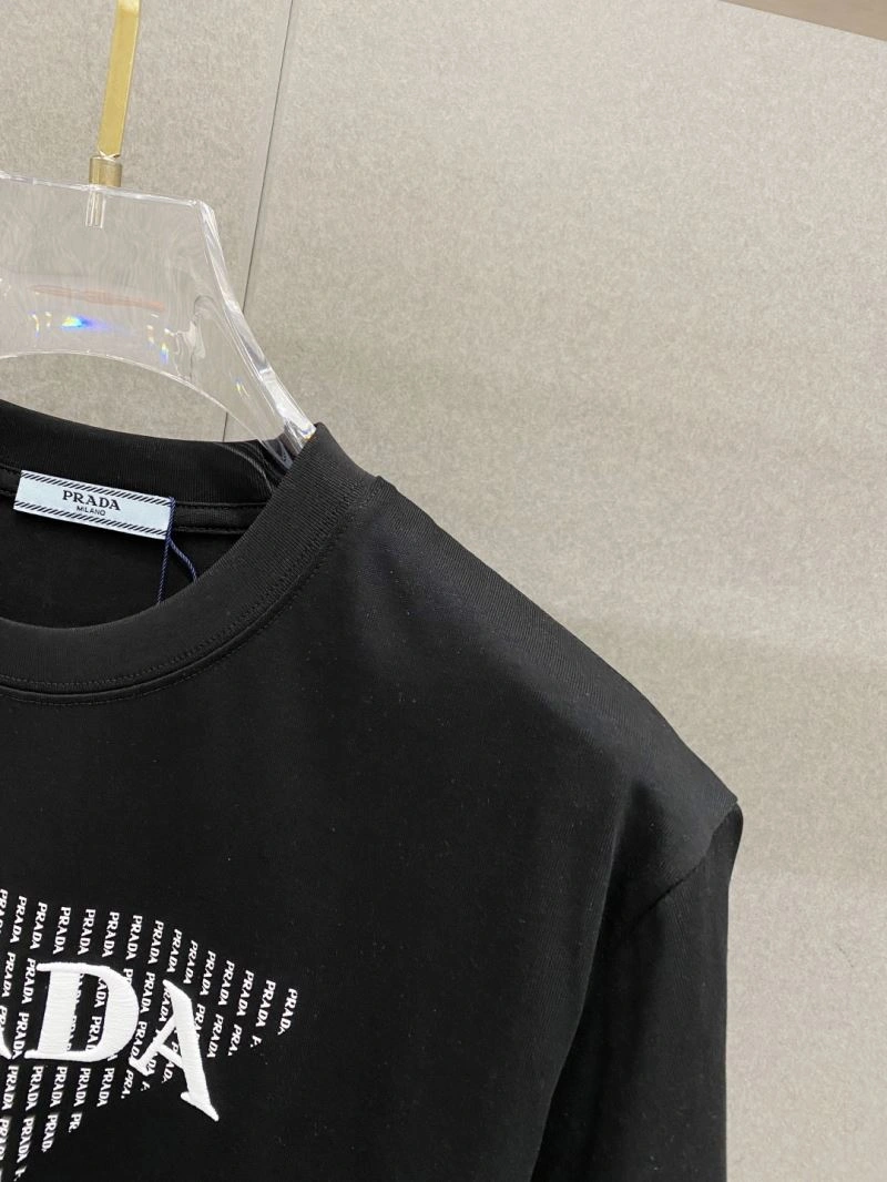 Youthful Prada T-Shirts 170545