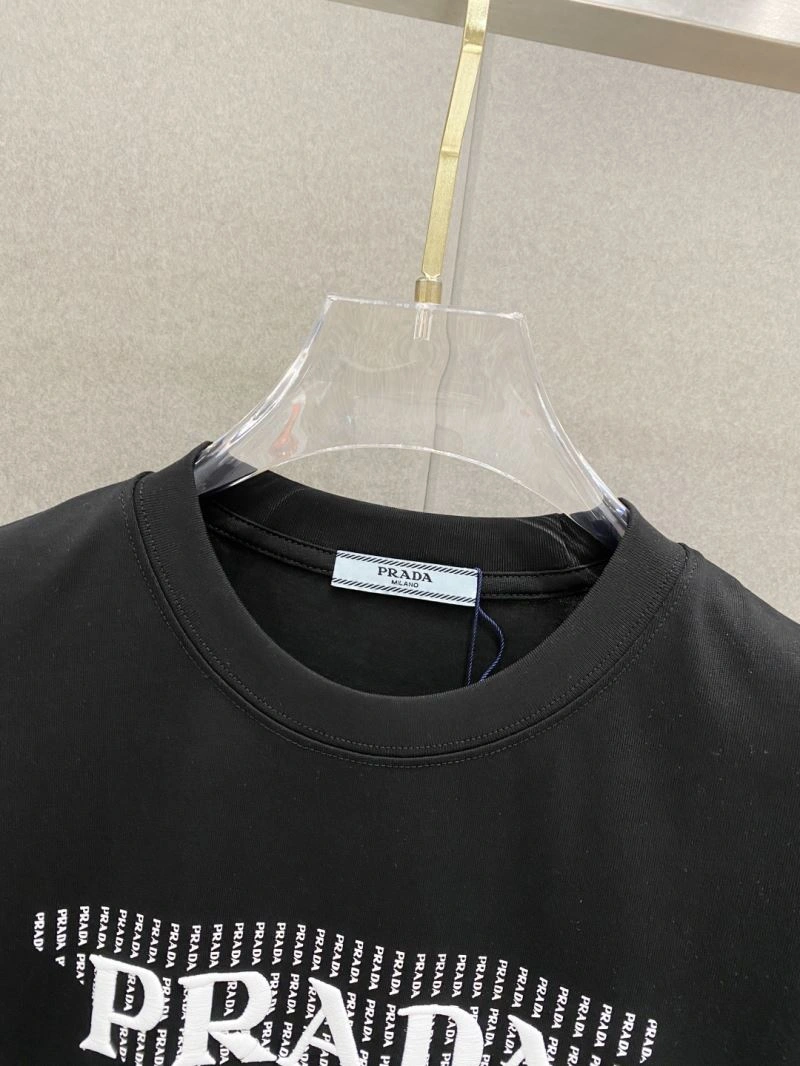Youthful Prada T-Shirts 170545