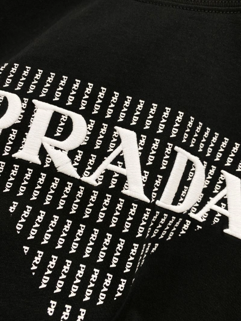 Youthful Prada T-Shirts 170545