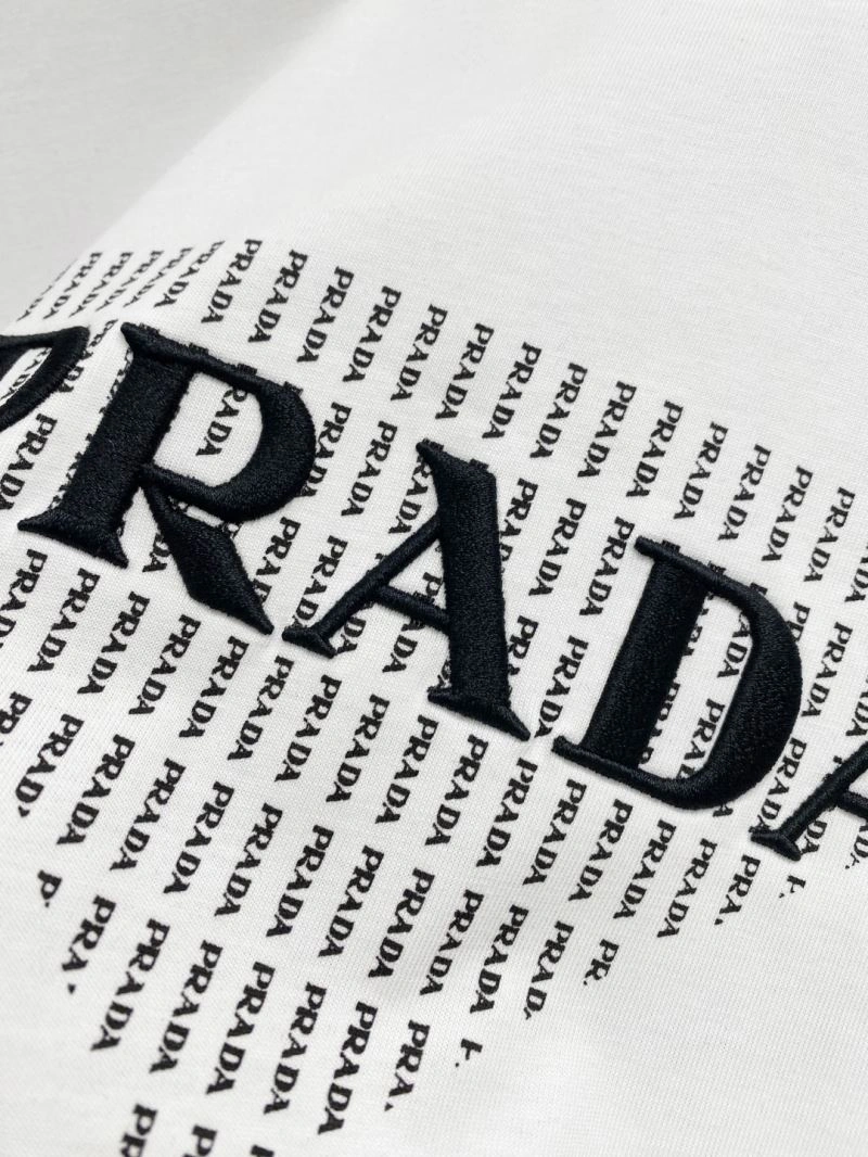 Prada T-Shirts Neat 170554