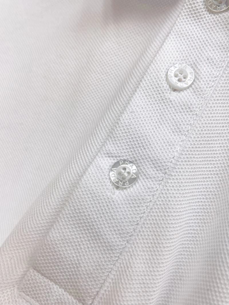 Premium Prada T-Shirts 170550