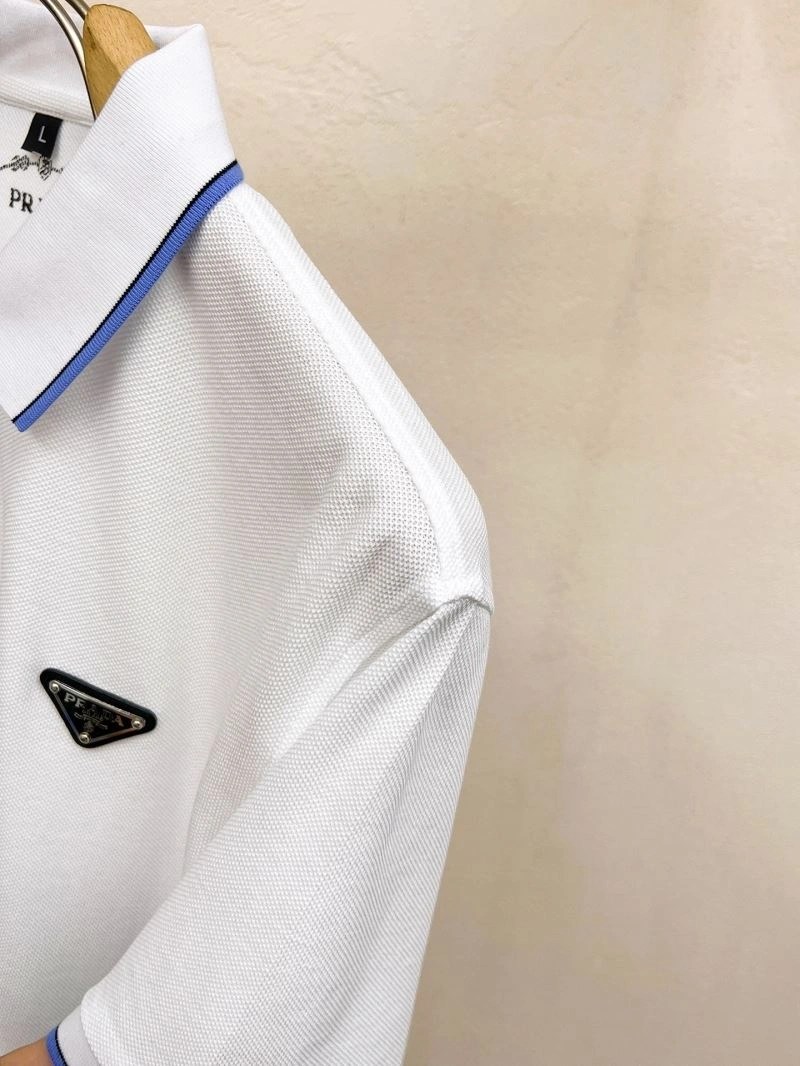 Prada T-Shirts Affordable 170548