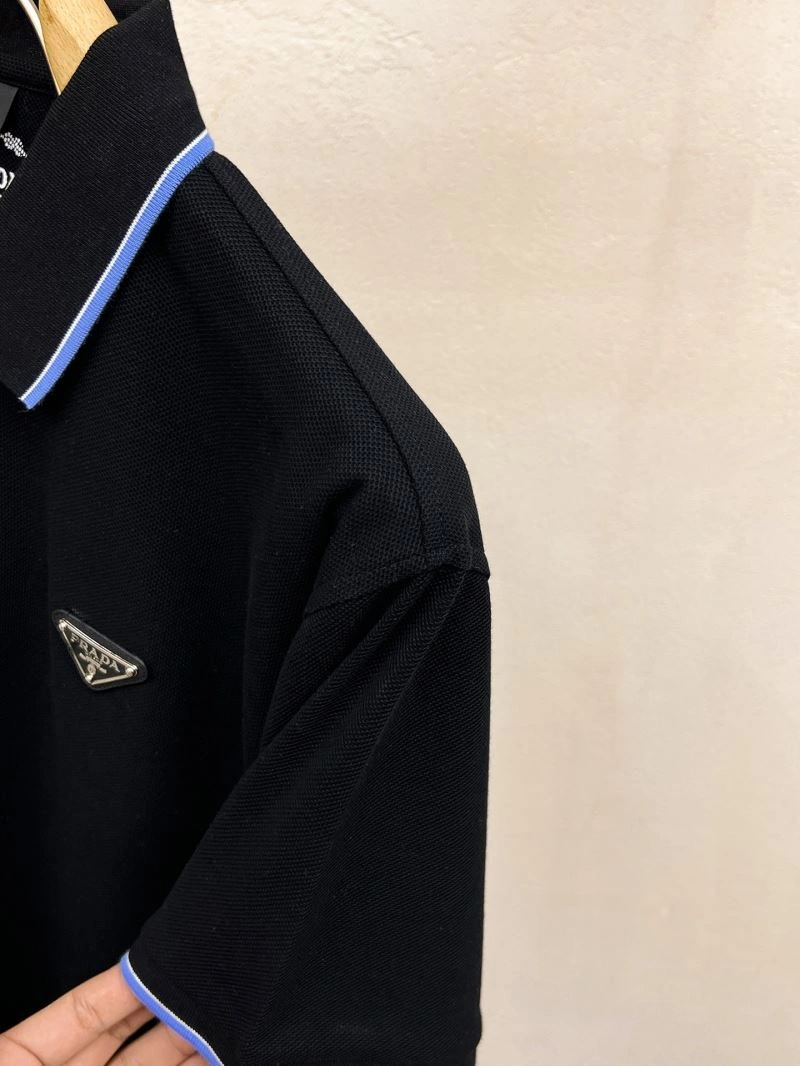 Refined Prada T-Shirts 170540