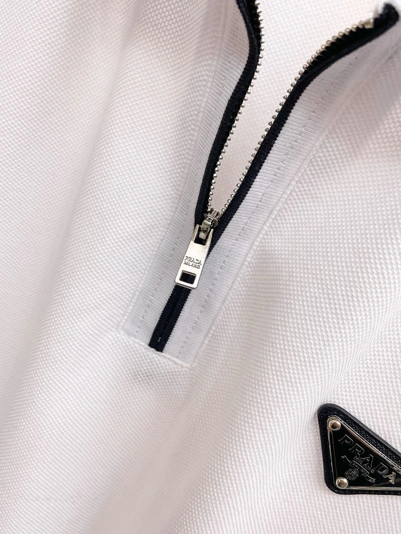 Prada T-Shirts Cozy 170584