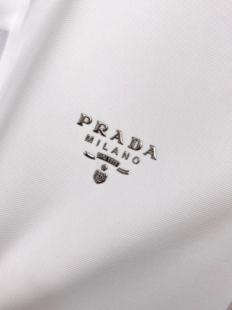 ComfortFit Prada T-Shirts 170536