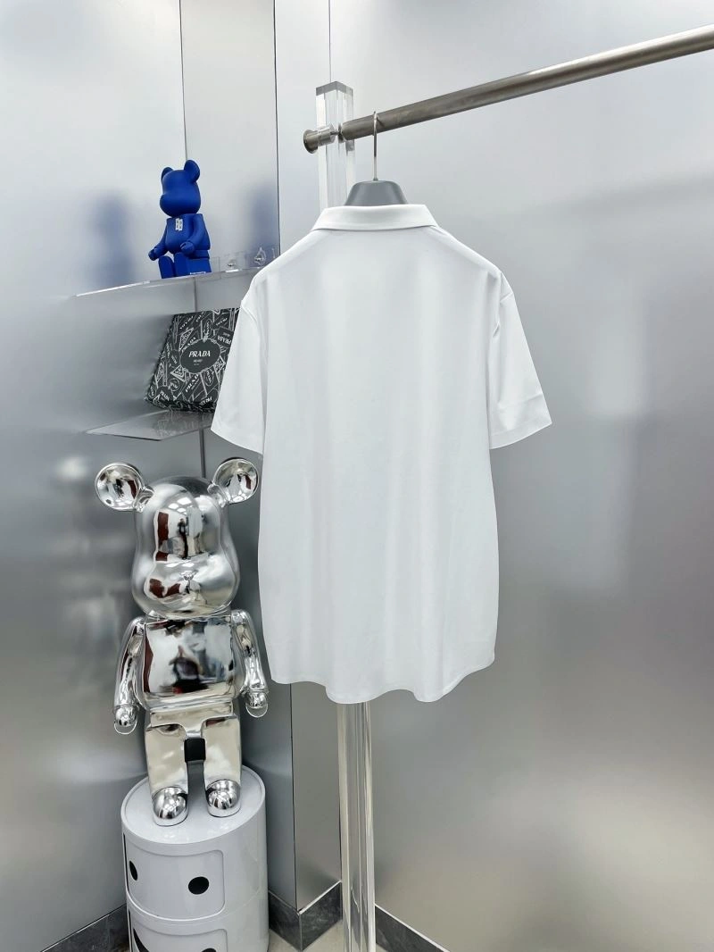Trendsetting Prada T-Shirts 170523