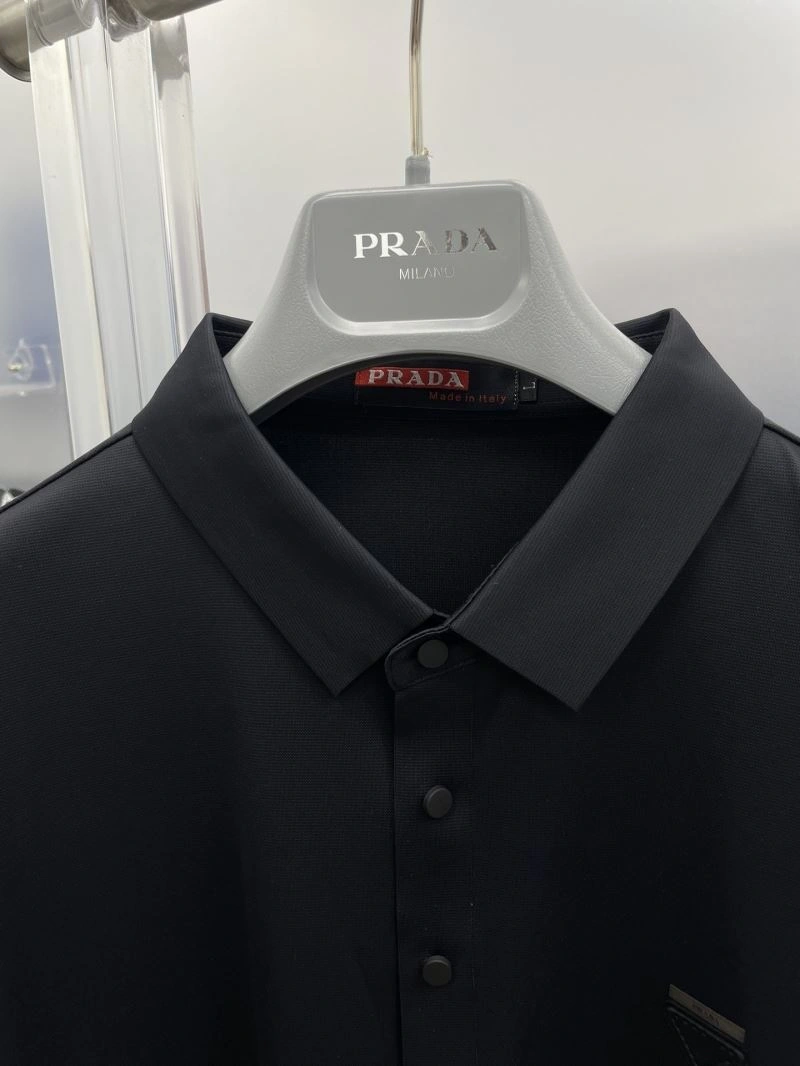 Elegant Prada T-Shirts 170519