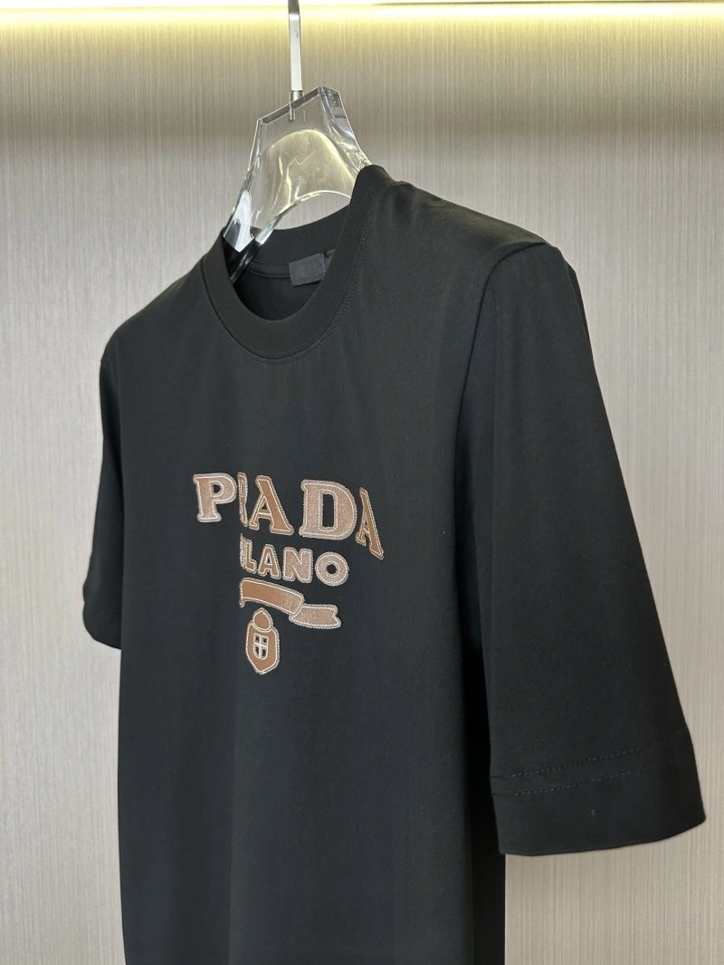 Prada T-Shirts Classic 169864