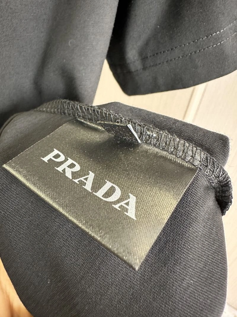 Prada T-Shirts Classic 169864