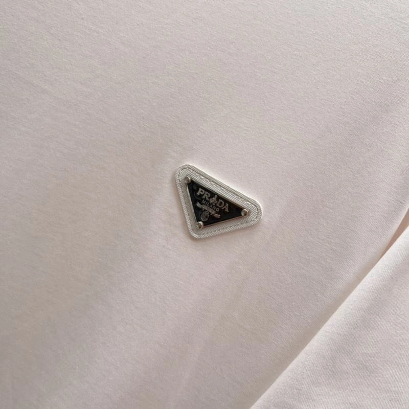 Stretchable Prada T-Shirts 169843