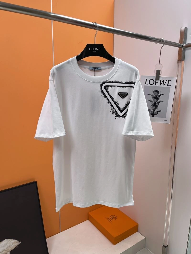 Stylish Prada T-Shirts 169842