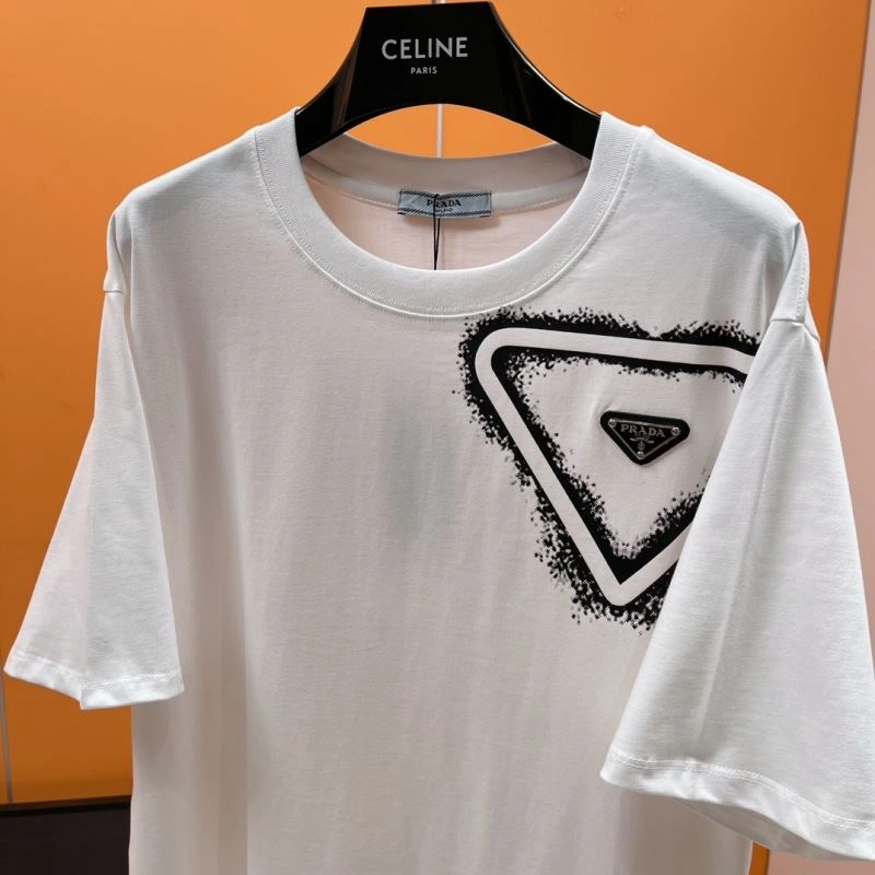 Stylish Prada T-Shirts 169842