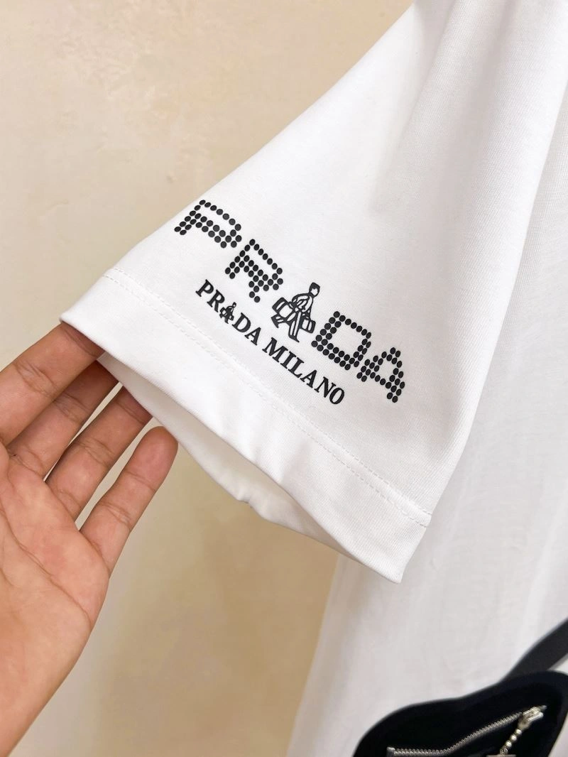 Prada T-Shirts AllSeason 169854