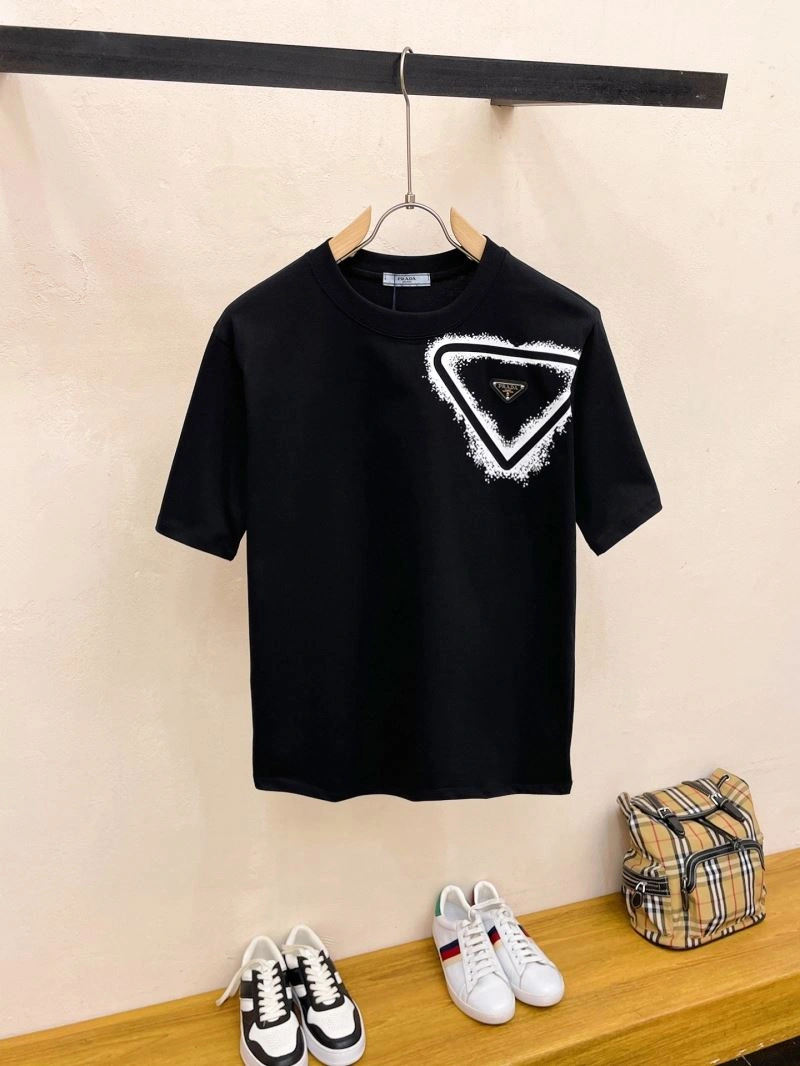 Functional Prada T-Shirts 169849