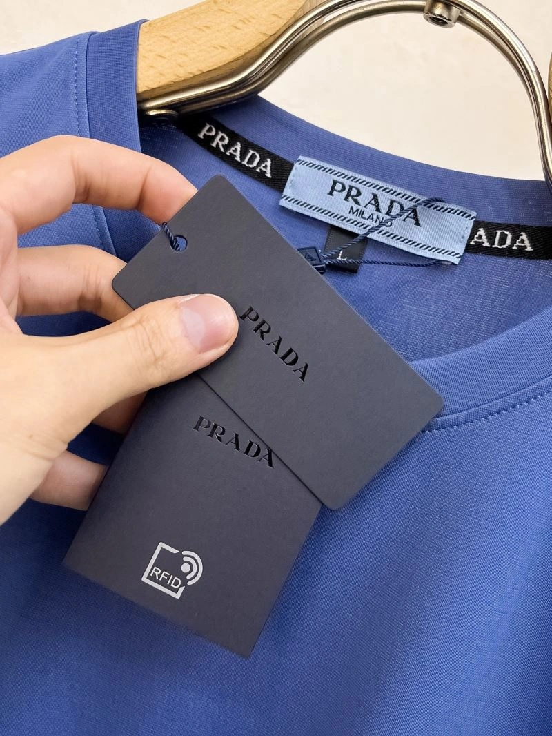 Prada T-Shirts WaterResistant 169809