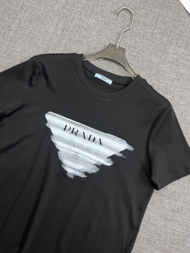 Prada T-Shirts Timeless 169807