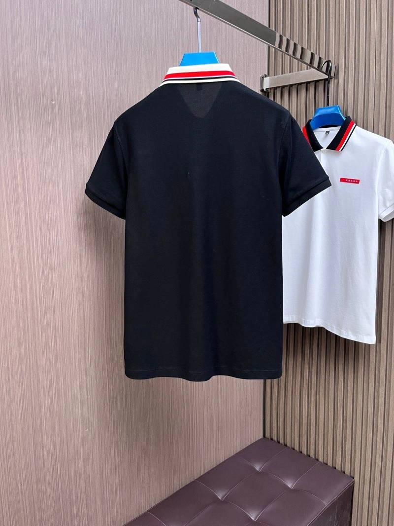 Elegant Prada T-Shirts 169801