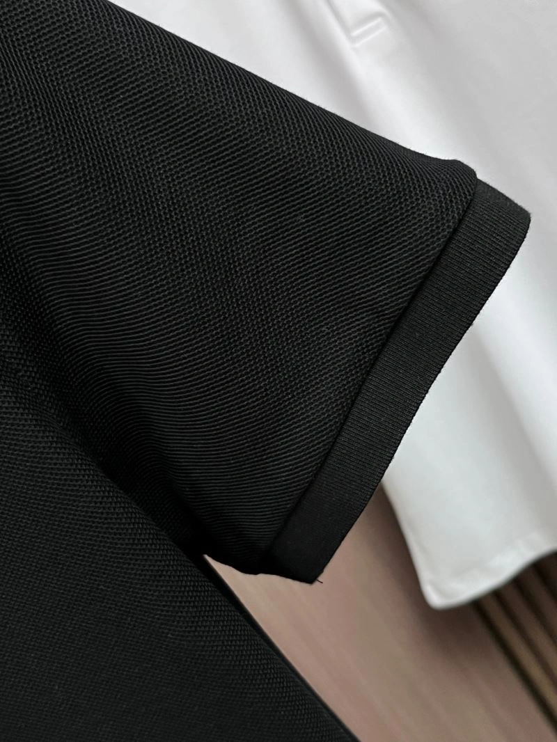 Elegant Prada T-Shirts 169801