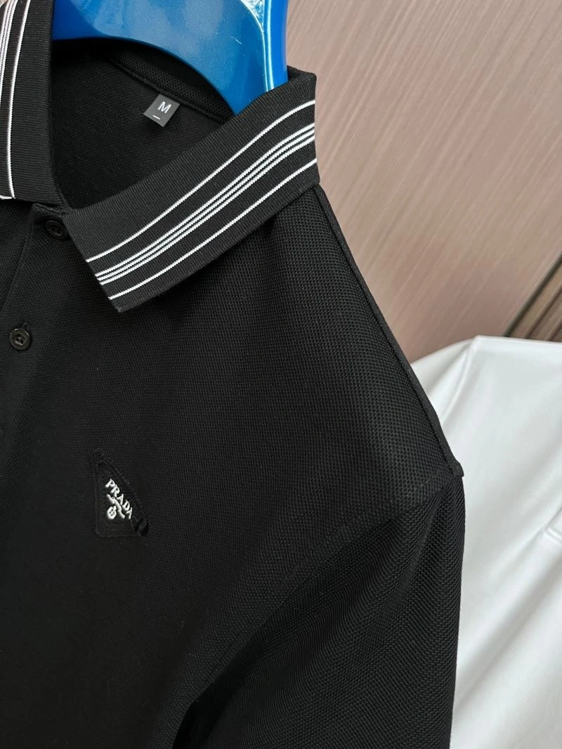 Trendsetting Prada T-Shirts 169810