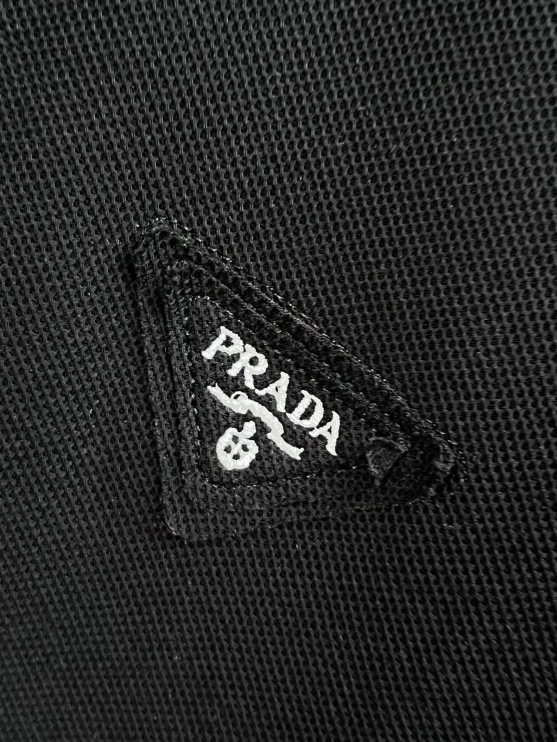Trendsetting Prada T-Shirts 169810