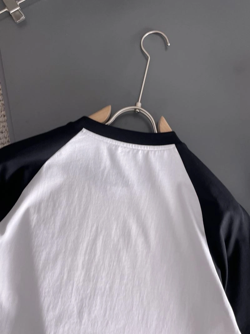 ModernLook Prada T-Shirts 169813