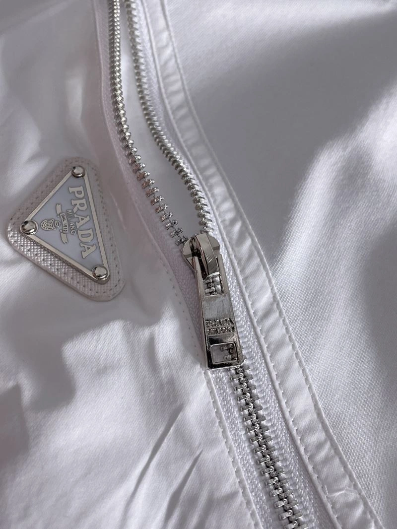 Trendy Prada T-Shirts 169808