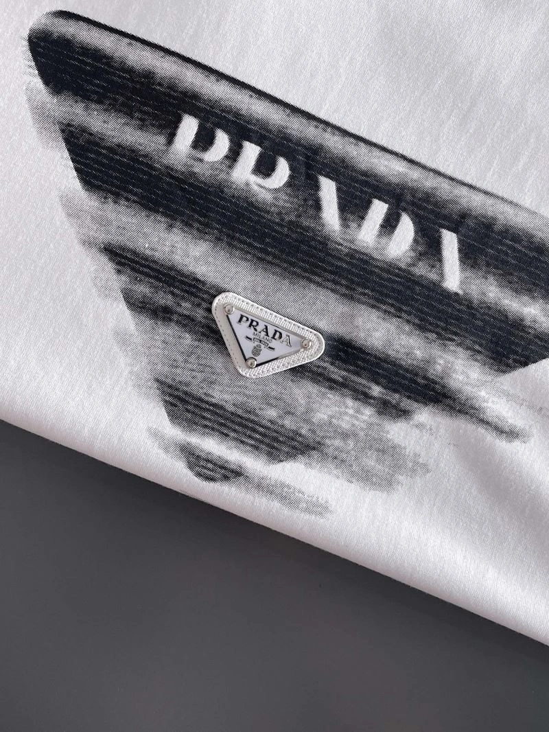 Unique Prada T-Shirts 169857