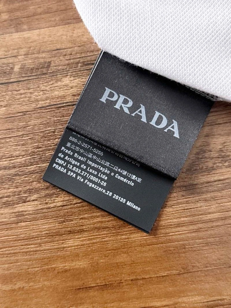 Prada T-Shirts Neat 169799