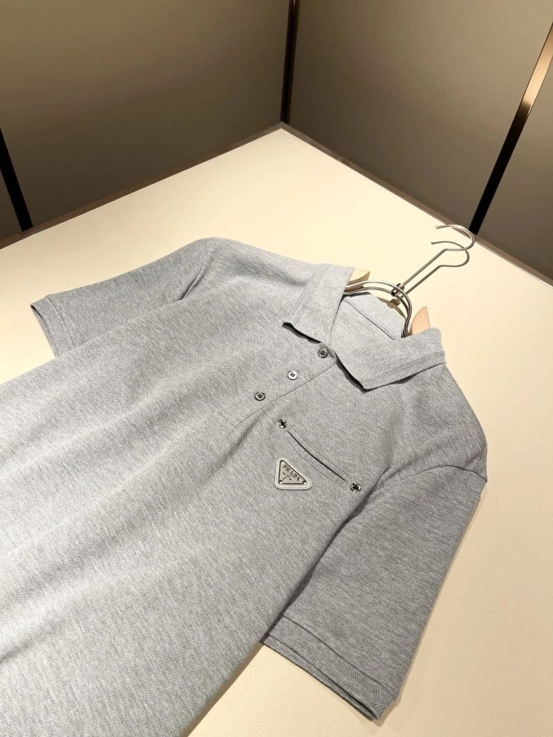 Seasonal Prada T-Shirts 169802