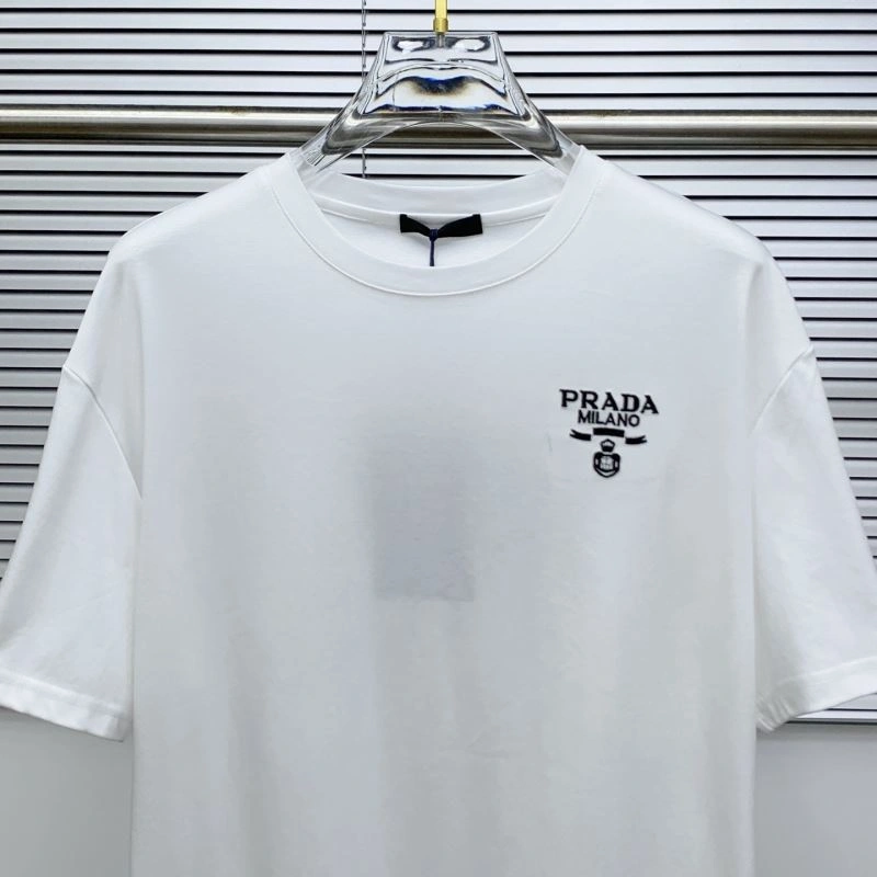 Snug Prada T-Shirts 169790