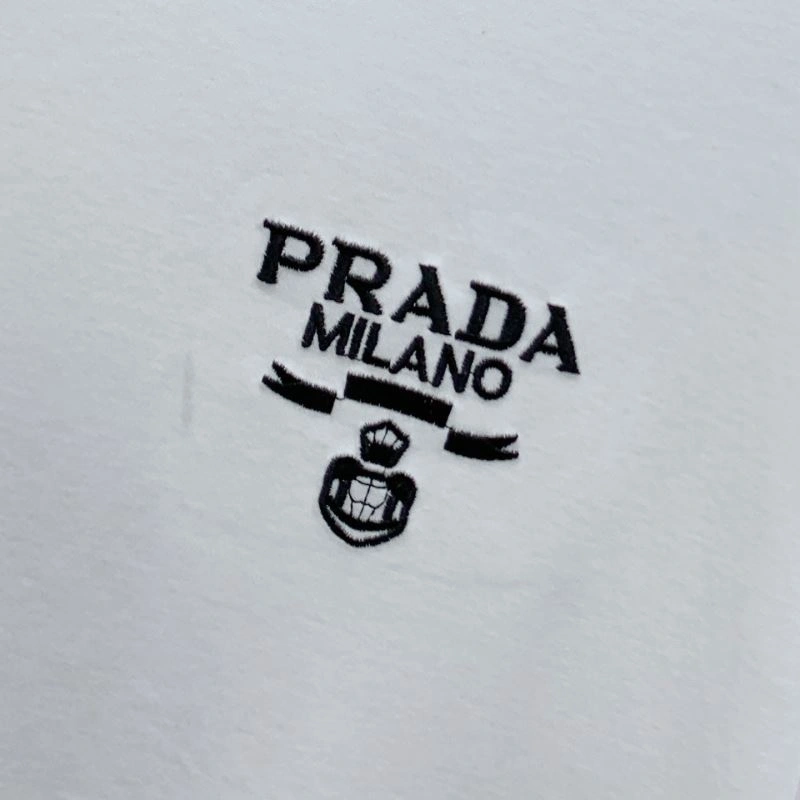 Snug Prada T-Shirts 169790