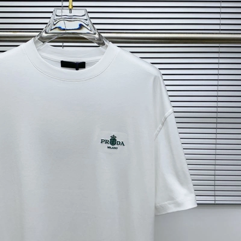 Compact Prada T-Shirts 169788