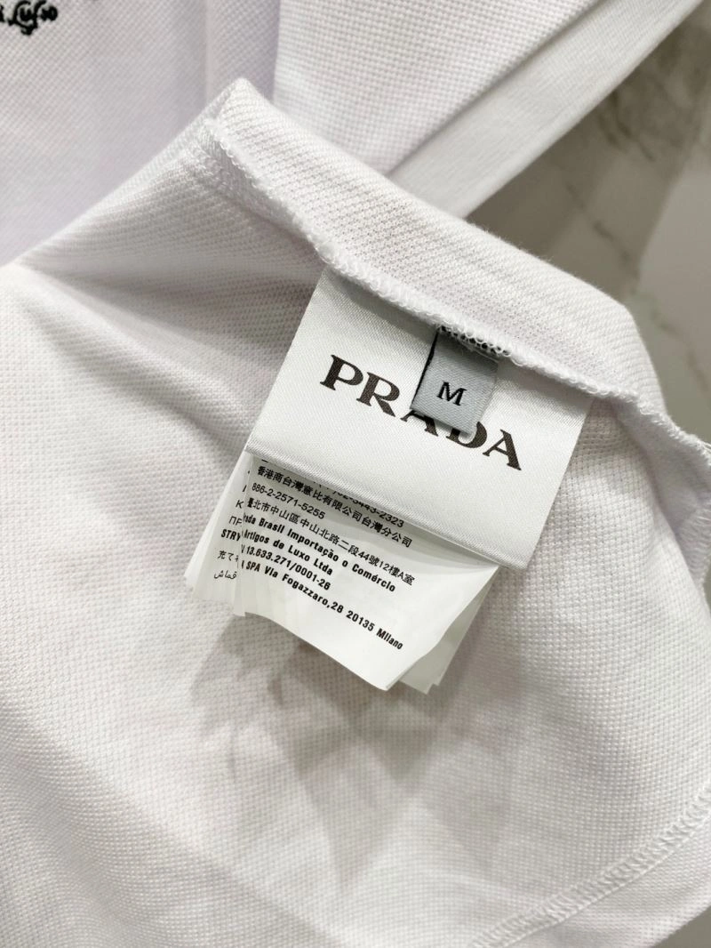 Lightweight Prada T-Shirts 169780
