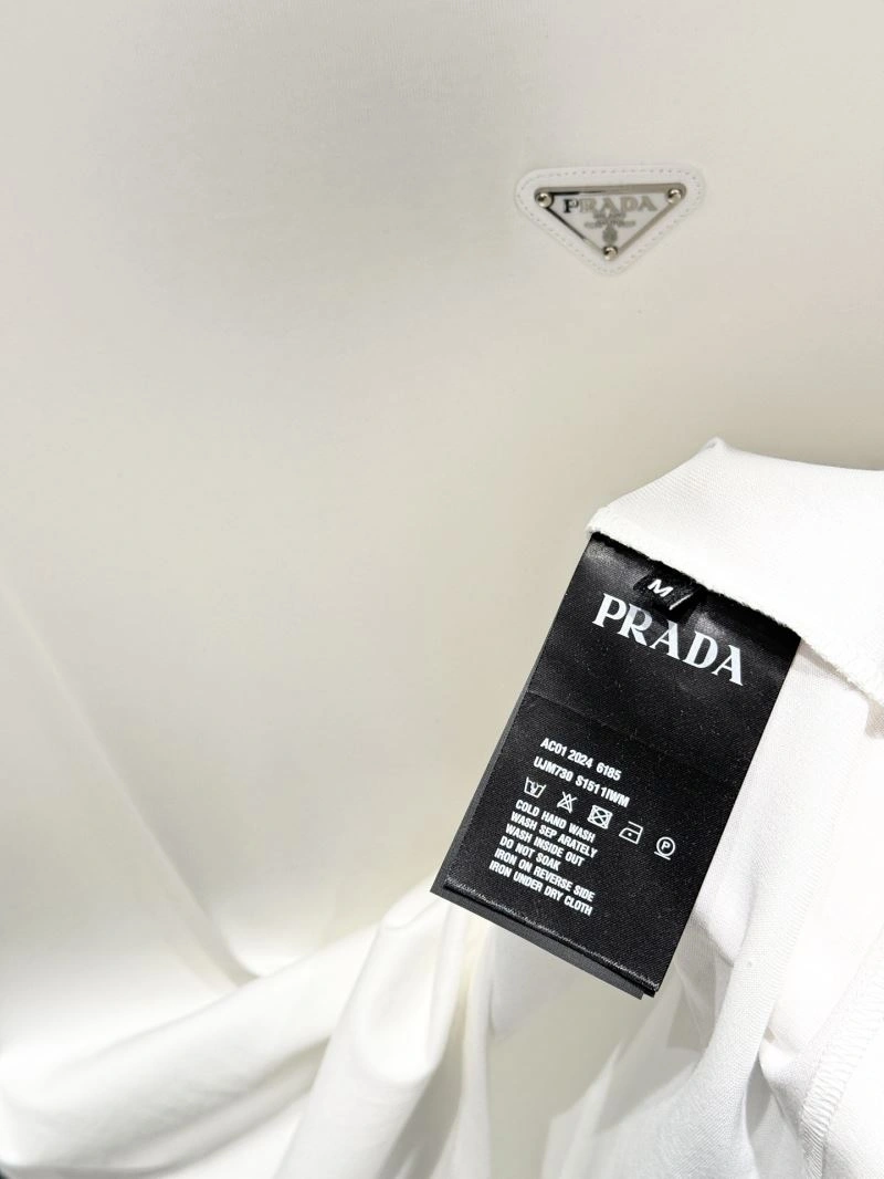 Prada T-Shirts Breathable 169787