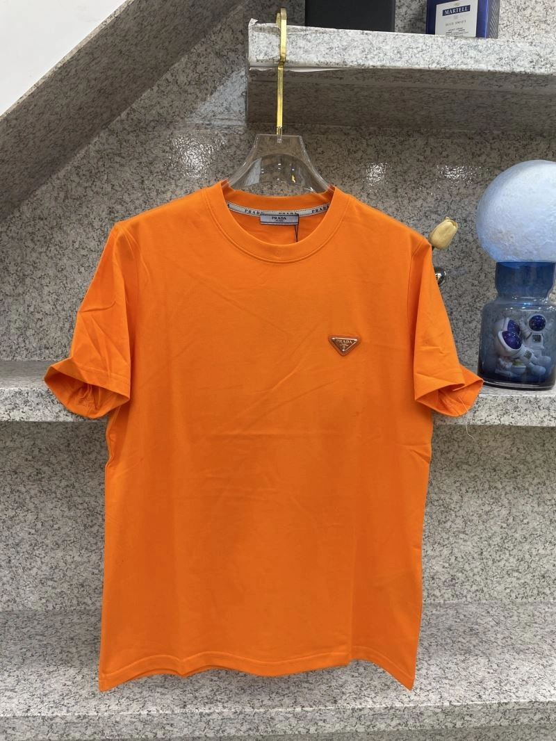 Effortless Prada T-Shirts 169778