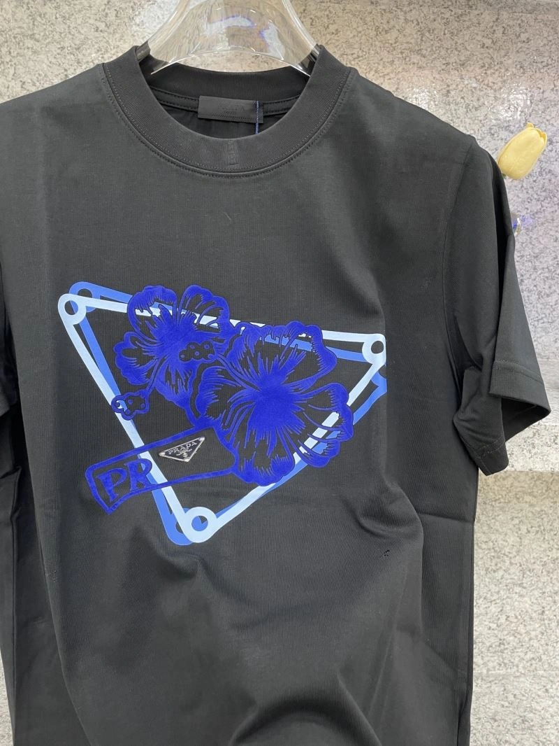 Minimalist Prada T-Shirts 169768