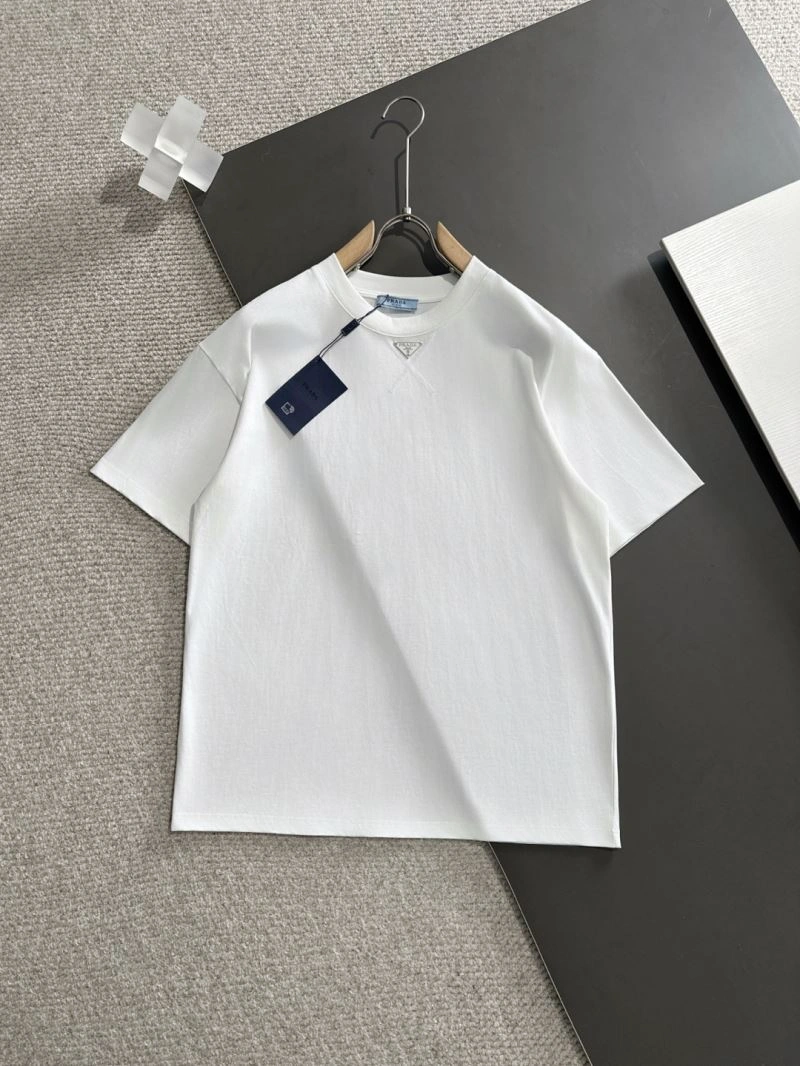 Stylish Prada T-Shirts 169759