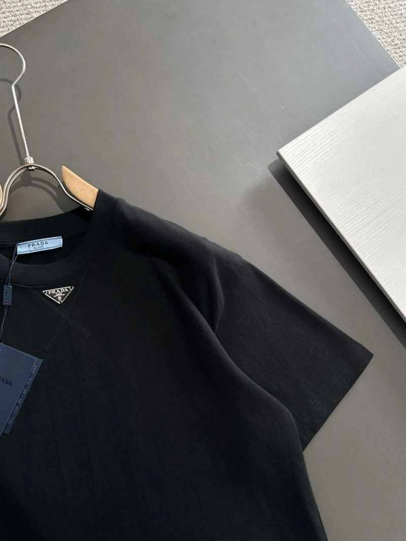Breathable Prada T-Shirts 169757