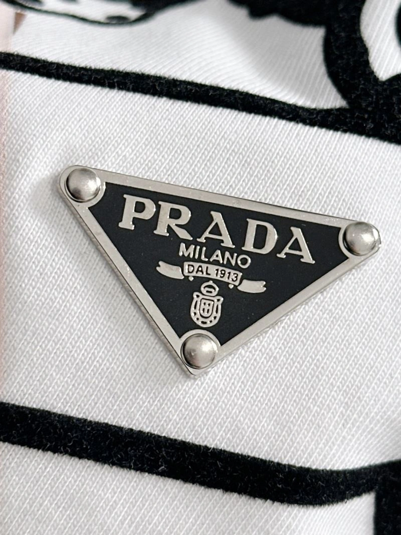 Chic Prada T-Shirts 169753