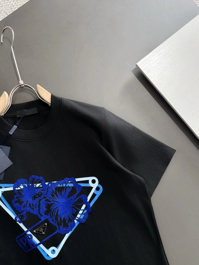 Prada T-Shirts Comfortable 169751