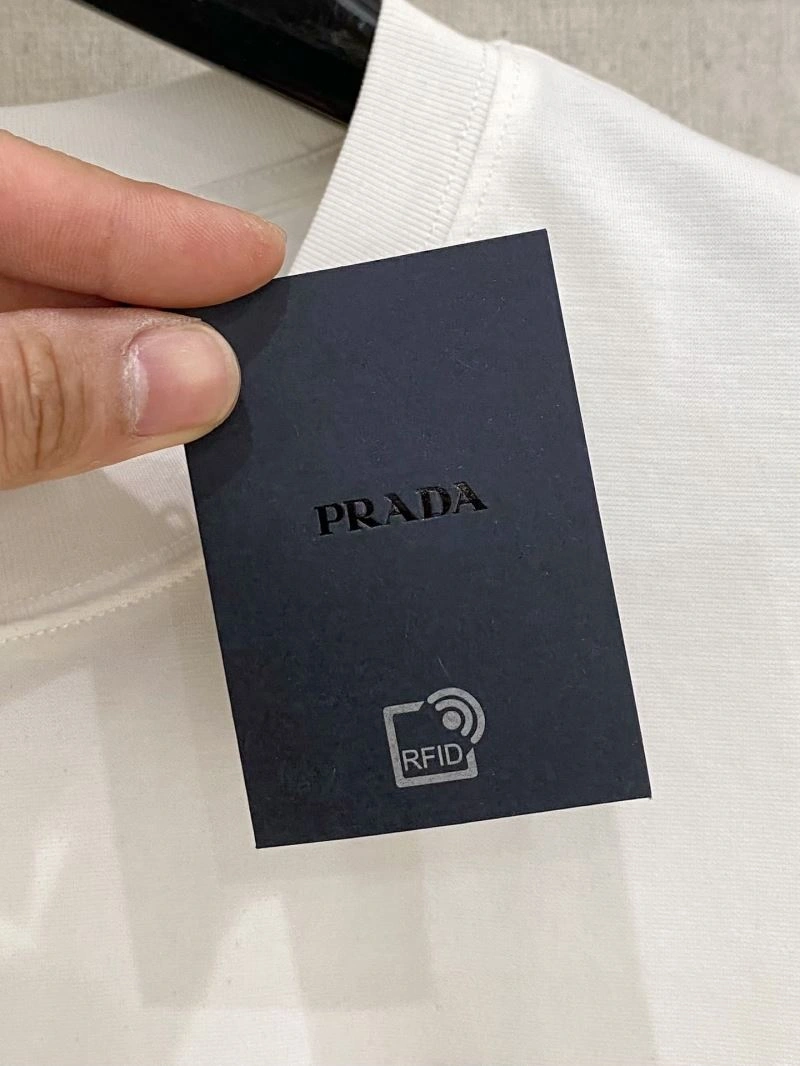 Stylish Prada T-Shirts 169793