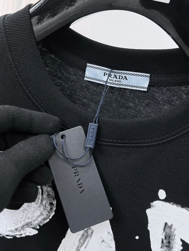 Prada T-Shirts FreshLook 169743