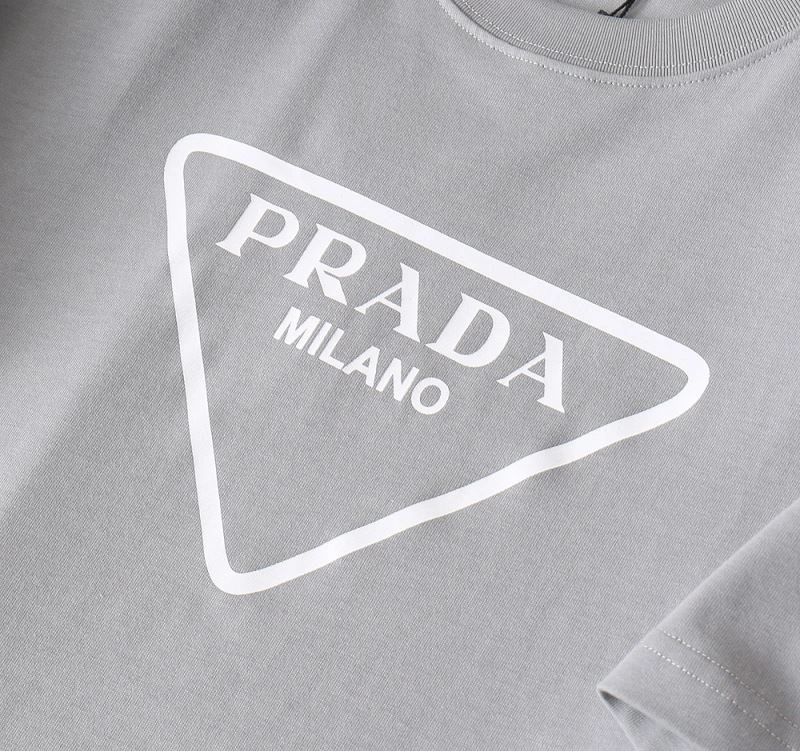Prada T-Shirts Breathable 169740