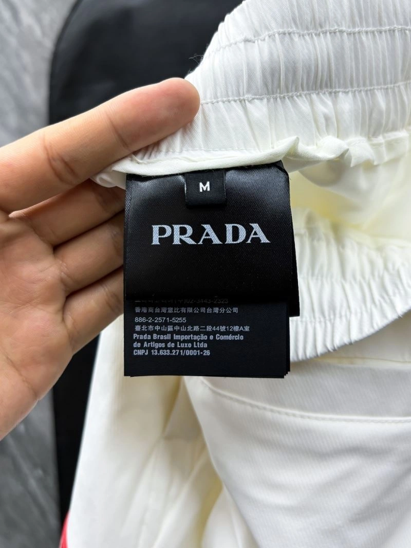 Prada T-Shirts ModernLook 169741
