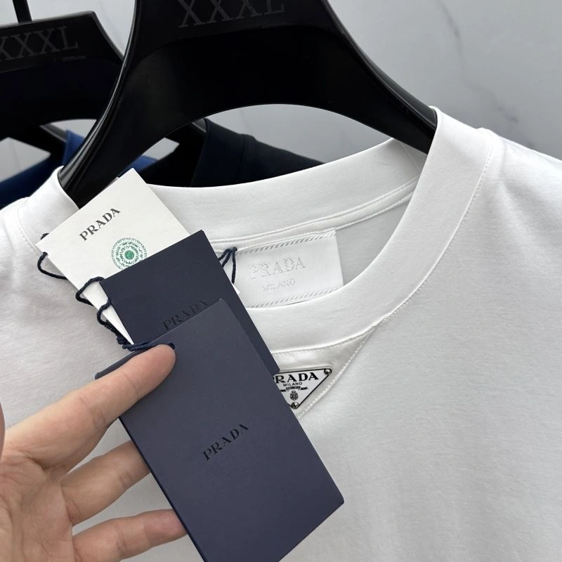 Supportive Prada T-Shirts 169726