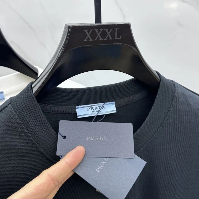 Attractive Prada T-Shirts 169729