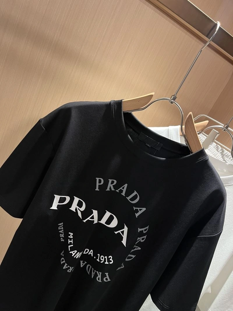 SmoothTexture Prada T-Shirts 169700