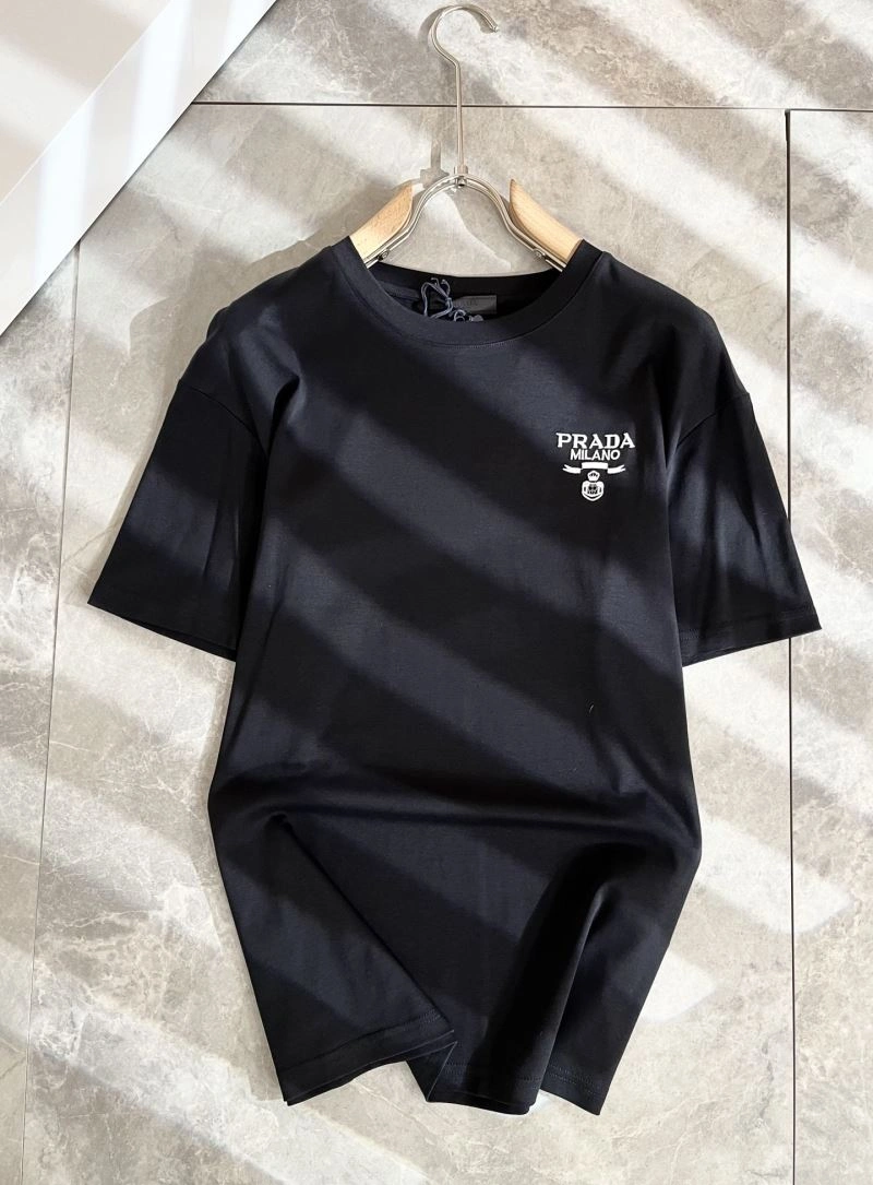 Comfortable Prada T-Shirts 169701