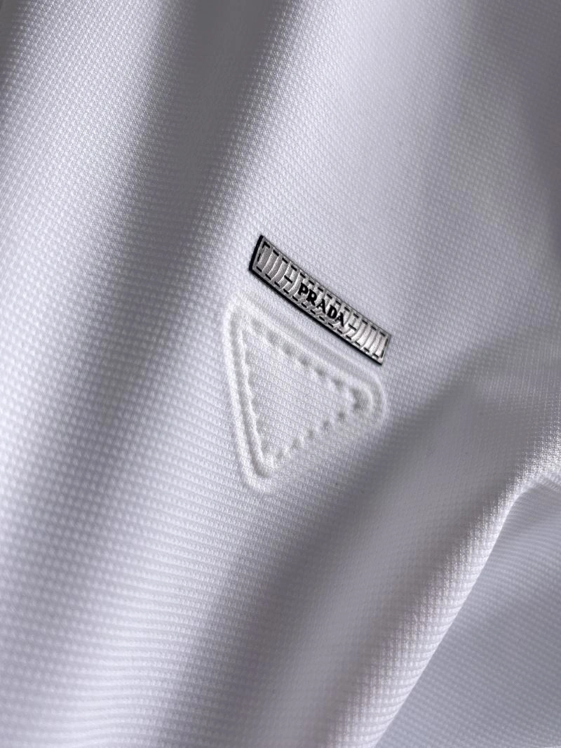 Fashionable Prada T-Shirts 169704