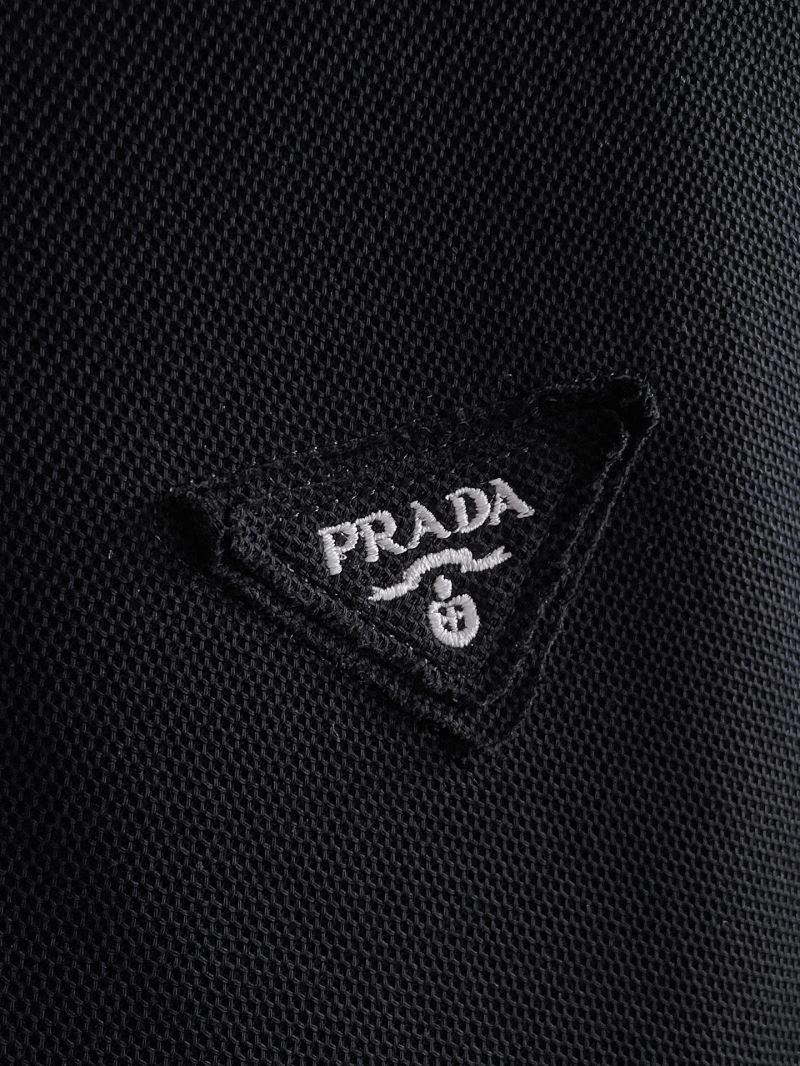 Snug Prada T-Shirts 169699